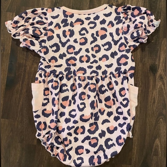 NWOT 18M Baby Girl Cheetah Print Romper - Picture 6 of 6